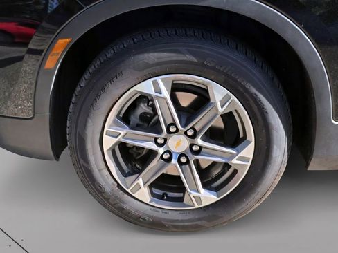 Used 2024 Chevrolet Blazer LT AWD/4WD image 8