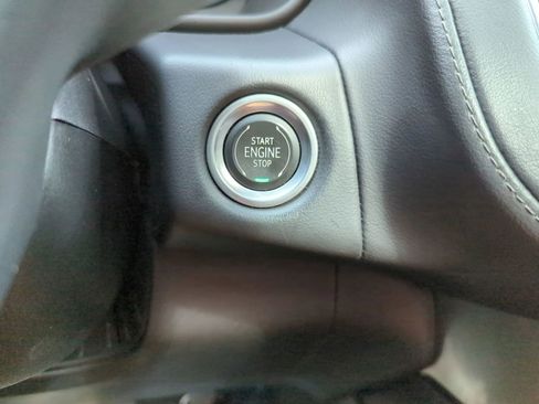 Used 2022 Chevrolet Suburban LT image 22