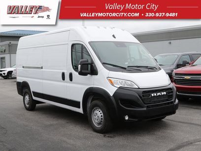 New 2024 RAM ProMaster 2500 w/ Premium Convenience Group