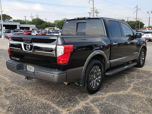 Used 2017 Nissan Titan Platinum Reserve RWD image 3