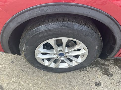 Used 2022 Ford Escape SE w/ Cold Weather Package image 17