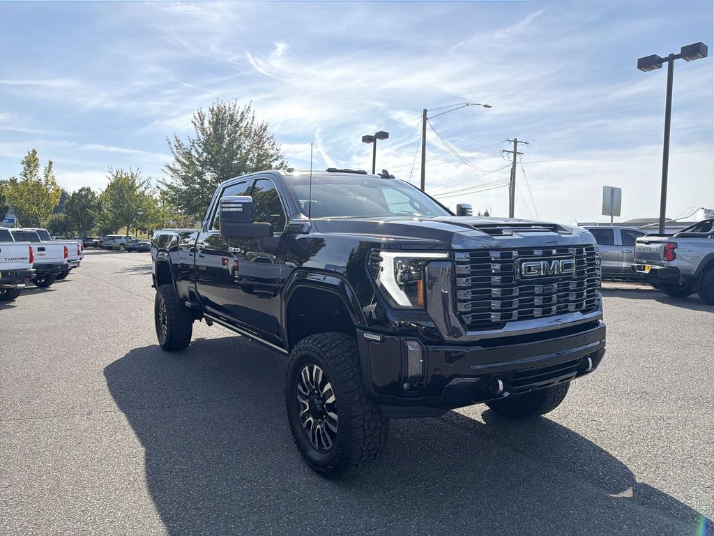 Certified 2024 GMC Sierra 3500 Denali Ultimate AWD/4WD image 3