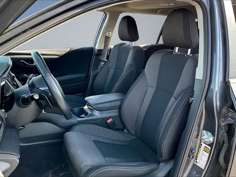 Used 2023 Subaru Outback Premium AWD/4WD image 18