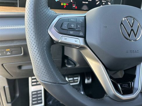 New 2026 Volkswagen Tiguan SEL R-Line AWD/4WD image 20