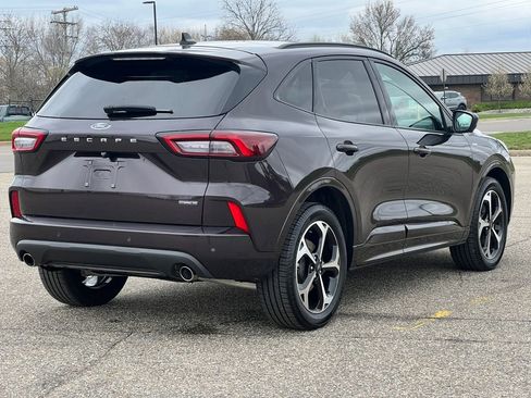 Used 2023 Ford Escape ST-Line Elite image 42