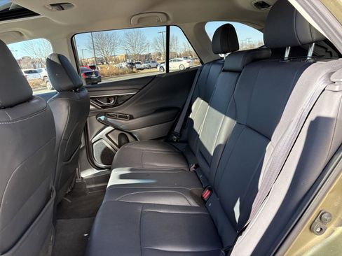 Used 2022 Subaru Outback Limited image 19