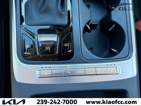 New 2026 Kia Carnival EX image 30