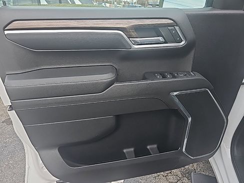 Used 2022 Chevrolet Silverado 1500 LT image 8