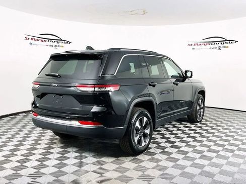 Used 2023 Jeep Grand Cherokee 4WD 4xe image 8