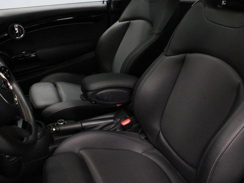 Used 2023 MINI Cooper S image 23