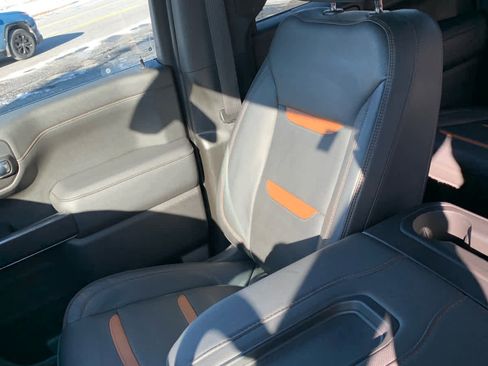 Used 2021 GMC Sierra 1500 AT4 image 19