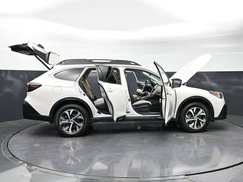 Used 2022 Subaru Outback Limited w/ Popular Package #2 AWD/4WD image 42