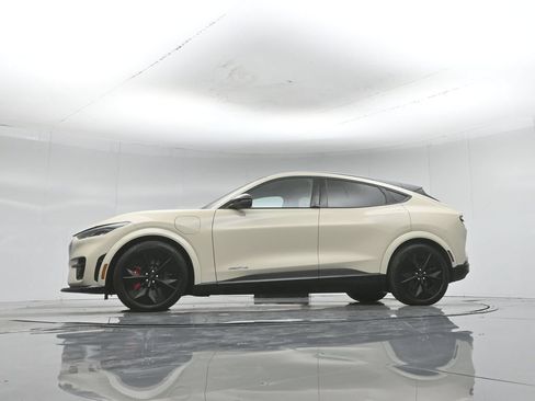 Used 2025 Ford Mustang Mach-E GT AWD/4WD image 51