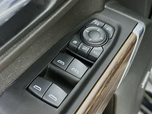 Used 2022 Chevrolet Silverado 3500 High Country AWD/4WD image 20