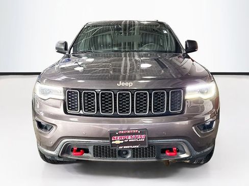 Used 2018 Jeep Grand Cherokee Trailhawk w/ Trailhawk Luxury Group image 4