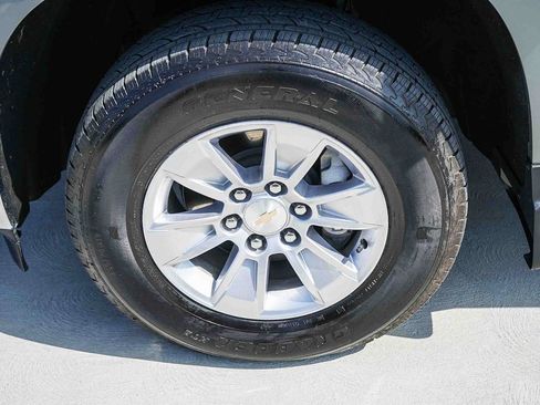 Used 2026 Chevrolet Silverado 1500 LT RWD image 11