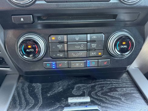 Used 2018 Ford F150 Platinum w/ Equipment Group 701A Luxury AWD/4WD image 22