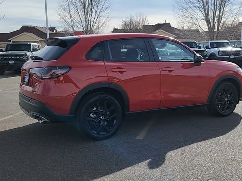 Used 2025 Honda HR-V Sport image 16