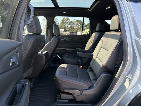 Used 2024 Chevrolet Traverse RS w/ LPO, Floor Liner Package image 30