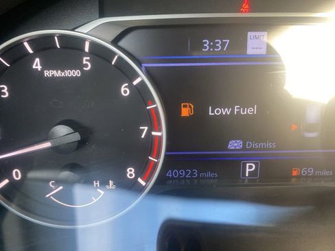 Used 2023 Nissan Altima 2.5 SV w/ SV Premium Package image 21