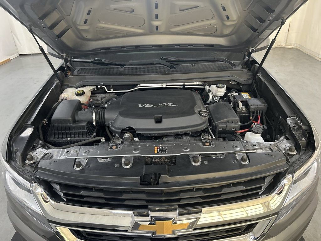 Used 2020 Chevrolet Colorado W/T w/ WT Convenience Package RWD image 23