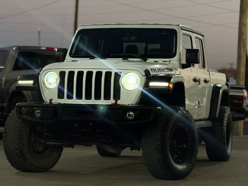 Used 2021 Jeep Gladiator Rubicon image 3