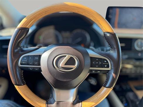 Used 2020 Lexus RX 350L FWD w/ Premium Package image 61