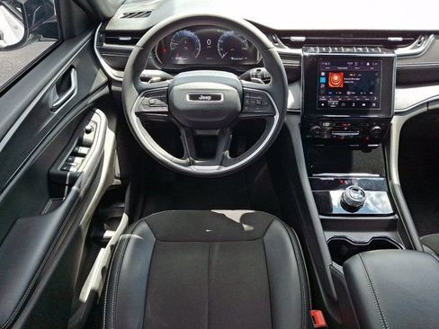 Certified 2023 Jeep Grand Cherokee Altitude AWD/4WD image 14