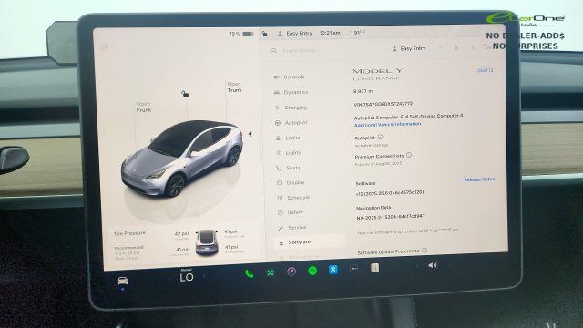 Used 2025 Tesla Model Y Long Range RWD image 42