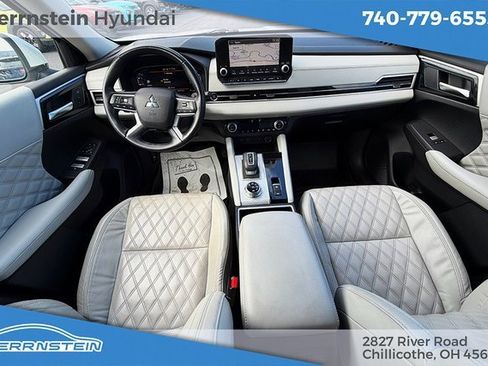Used 2022 Mitsubishi Outlander SEL image 12