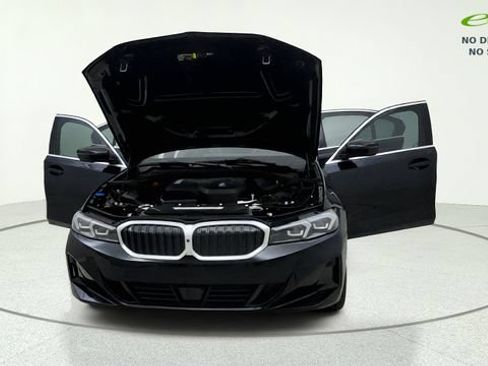 Used 2025 BMW 330i xDrive Sedan AWD/4WD image 11