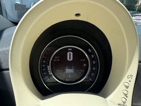 Used 2017 FIAT 500 Pop FWD image 17