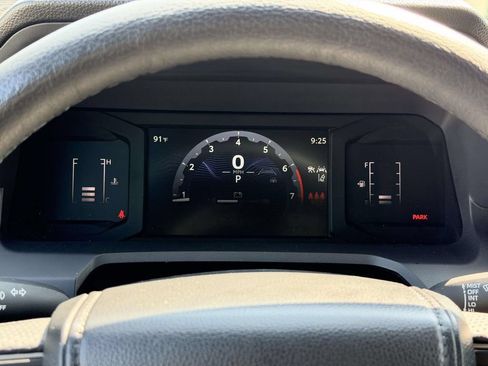 Certified 2024 Toyota Tacoma SR5 AWD/4WD image 9