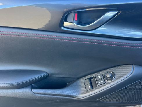 Used 2017 MAZDA MX-5 Miata RF Grand Touring image 13