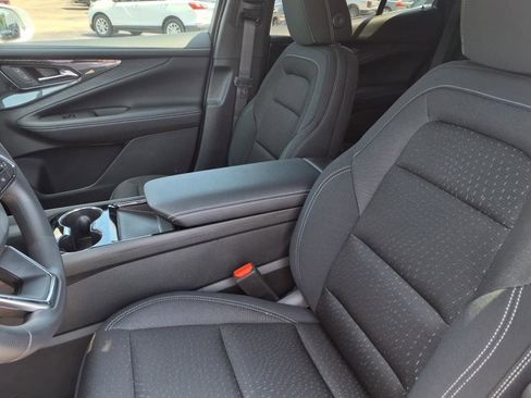 New 2025 Chevrolet Blazer EV LT image 4