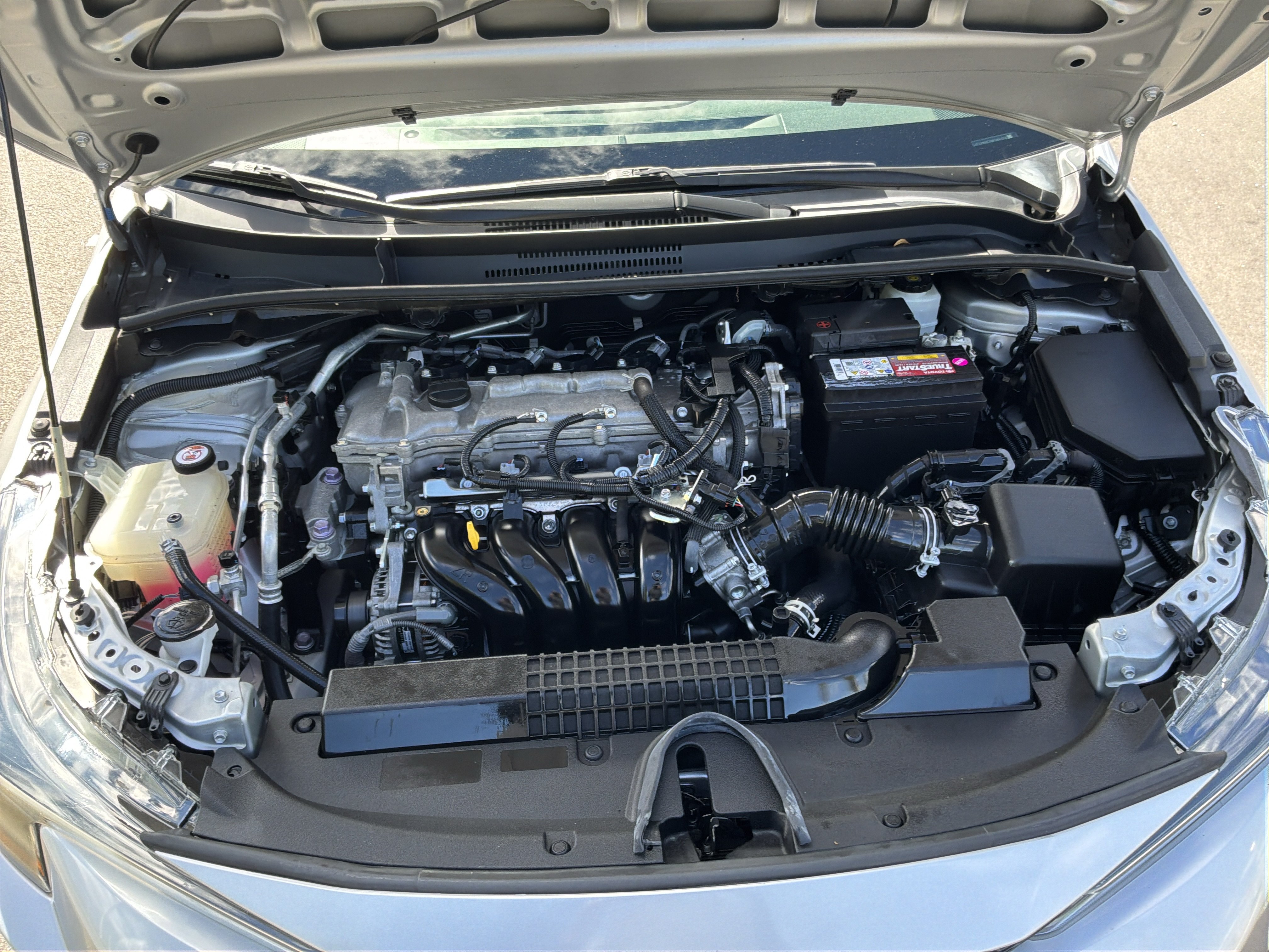 Used 2022 Toyota Corolla LE FWD image 33