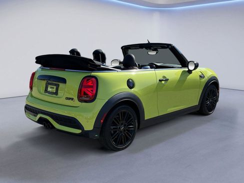 Used 2024 MINI Cooper S w/ Signature Upholstery Package FWD image 3