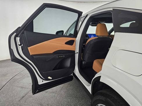 Used 2026 Lexus RX 350 Premium w/ Accessory Package (Z1) image 15