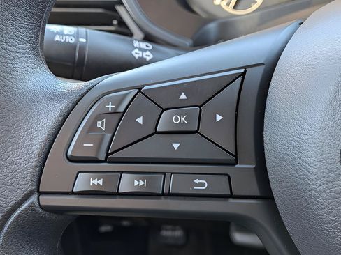 Certified 2025 Nissan Altima 2.5 S FWD image 14