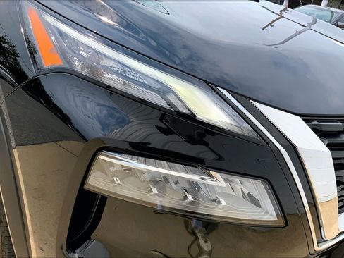Used 2023 Nissan Rogue SV AWD/4WD image 32