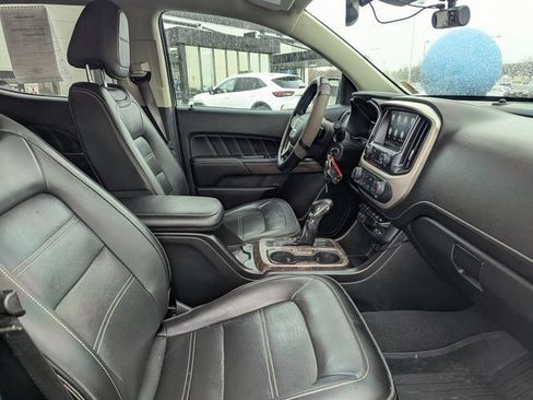 Used 2022 GMC Canyon Denali w/ Denali Black Edition Package image 30