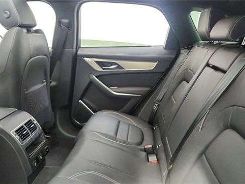 Used 2025 Jaguar F-PACE R-Dynamic S image 28