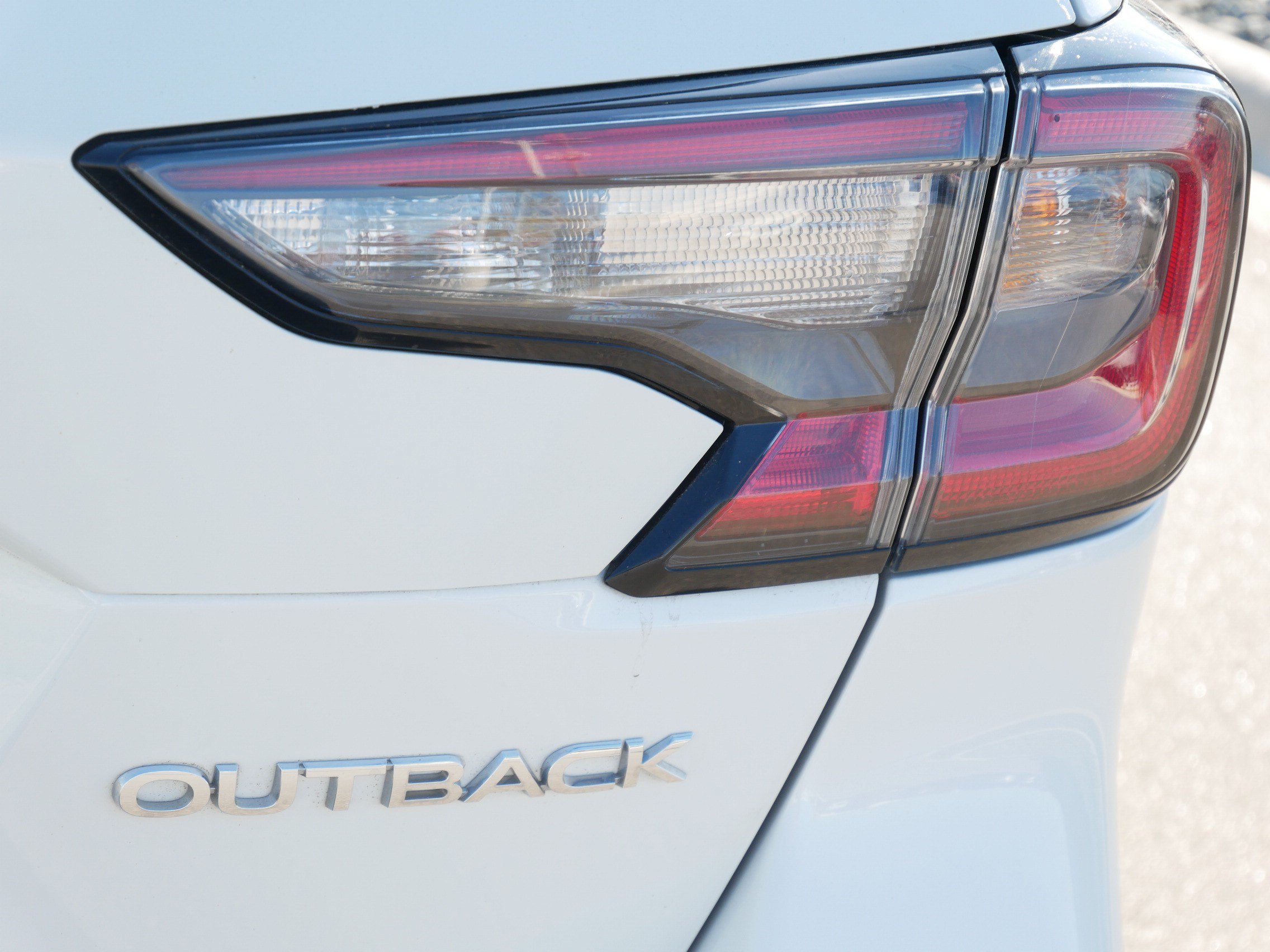 Used 2024 Subaru Outback Limited AWD/4WD image 17