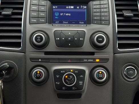 Certified 2018 Ford Taurus SEL AWD/4WD image 18