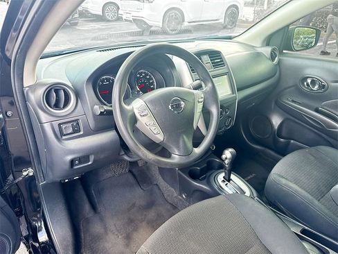 Used 2019 Nissan Versa SV image 10