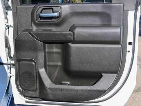 Used 2023 Chevrolet Silverado 2500 LT w/ Convenience Package image 17