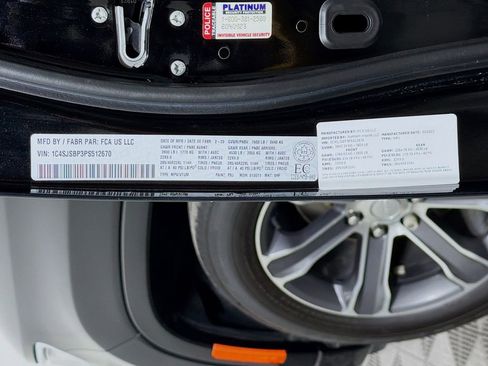 Used 2023 Jeep Wagoneer L Series II w/ Premium Group I image 31