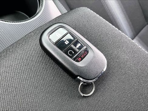 Certified 2025 Honda Civic Sport image 33