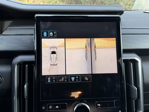 Used 2025 GMC Acadia Elevation image 33