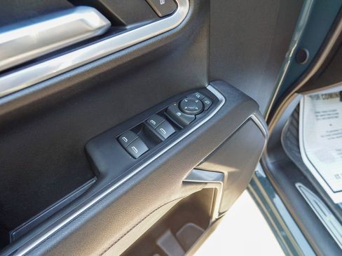 Used 2025 Chevrolet Silverado 1500 LT w/ Z71 Off-Road Package AWD/4WD image 17